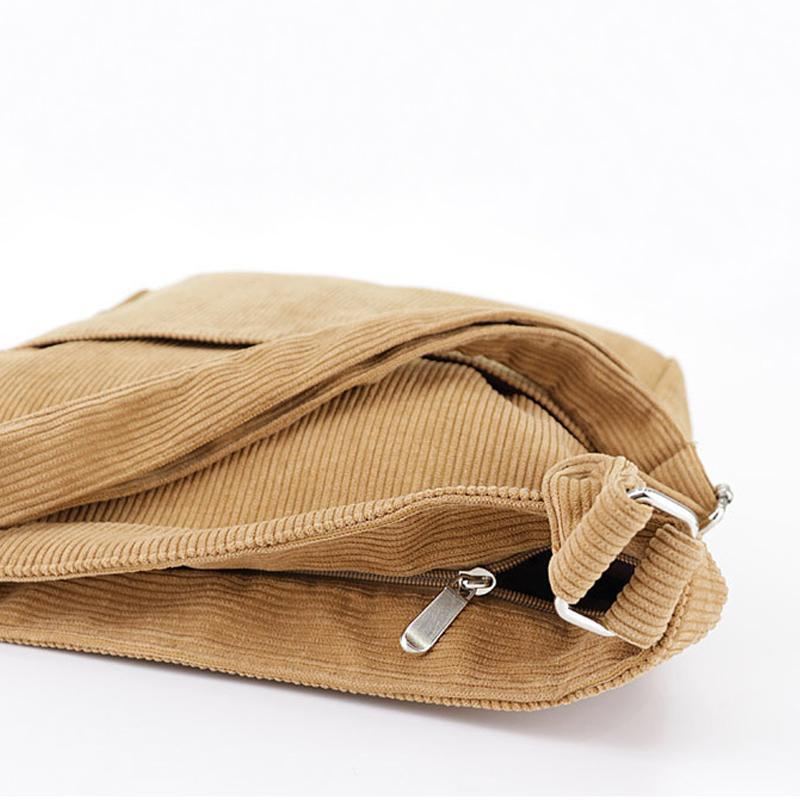 Enkel Casual Corduroy Enfärgad Crossbody-väska